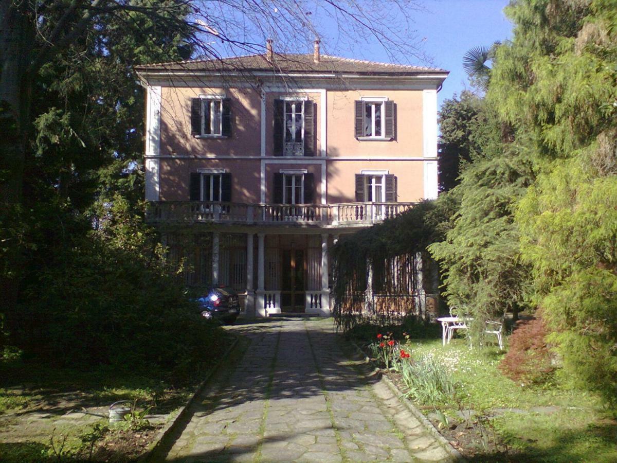 B&B Villa Margherita Lesa Exterior photo