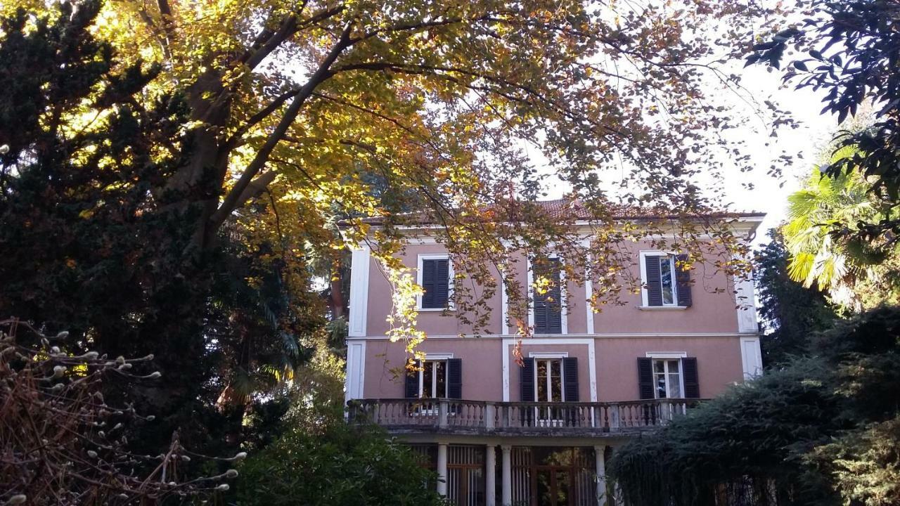 B&B Villa Margherita Lesa Exterior photo